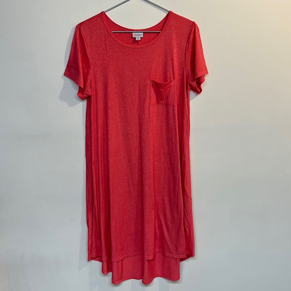 LulaRoe brand women’s dress size M runs big pink color